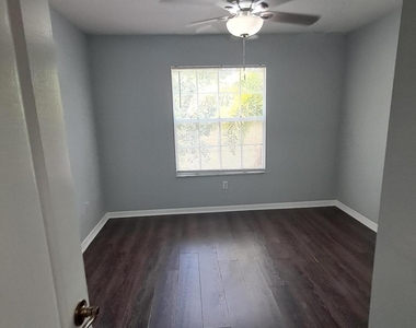 2155 Se Eatonville Drive - Photo Thumbnail 11