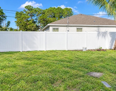 534 Nw Billiar Avenue - Photo Thumbnail 8