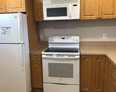 7173 Orange Drive - Photo Thumbnail 8