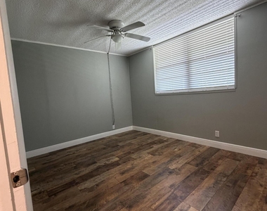 7173 Orange Drive - Photo Thumbnail 22