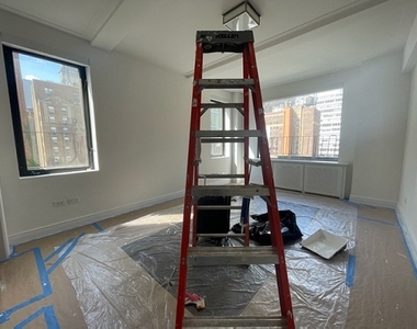 East 37th Street by Lexington Avenue - Photo Thumbnail 2
