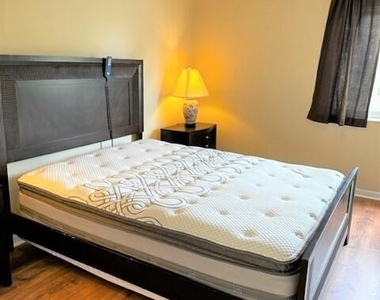 441 Pine Glen Lane - Photo Thumbnail 21