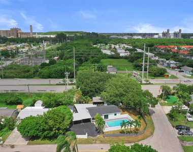 4101 Sw 48th Court - Photo Thumbnail 9