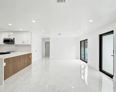 4101 Sw 48th Court - Photo Thumbnail 35