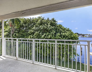405 Southwind Drive - Photo Thumbnail 27