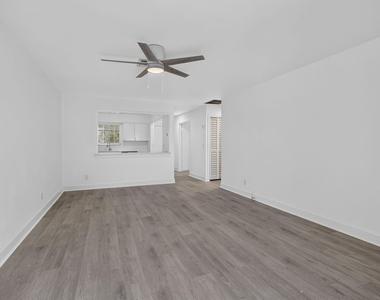 405 Southwind Drive - Photo Thumbnail 30