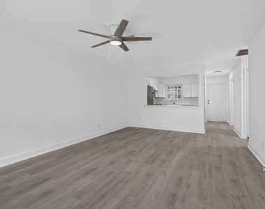 405 Southwind Drive - Photo Thumbnail 29