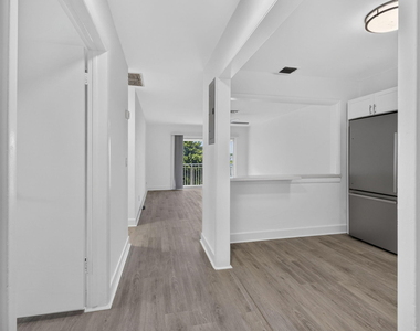 405 Southwind Drive - Photo Thumbnail 41