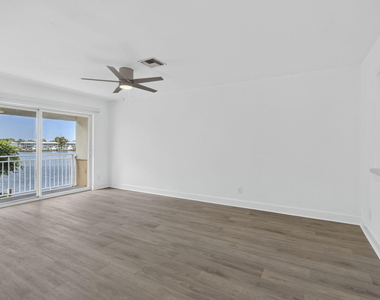 405 Southwind Drive - Photo Thumbnail 32