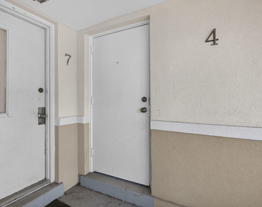 405 Southwind Drive - Photo Thumbnail 42