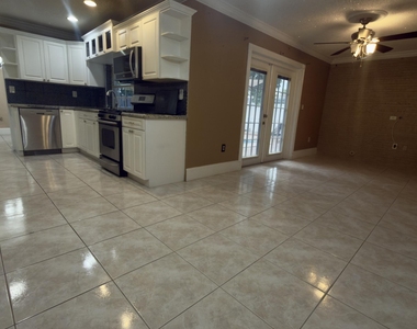 8391 Nw 21st Court - Photo Thumbnail 3