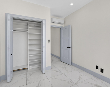 324 20th Street - Photo Thumbnail 5