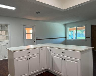 214 Sw 3rd Avenue - Photo Thumbnail 11