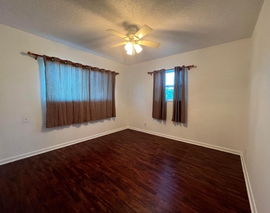 214 Sw 3rd Avenue - Photo Thumbnail 21