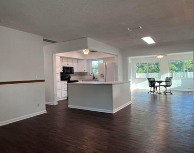 214 Sw 3rd Avenue - Photo Thumbnail 15
