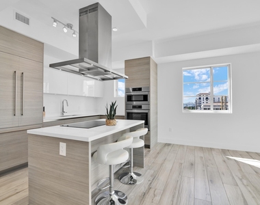155 E Boca Raton Road - Photo Thumbnail 8