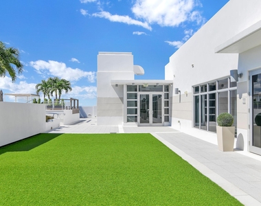 155 E Boca Raton Road - Photo Thumbnail 37