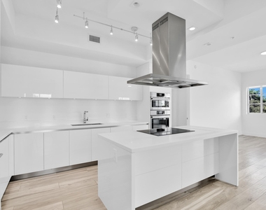 155 E Boca Raton Road - Photo Thumbnail 20