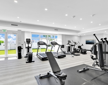 155 E Boca Raton Road - Photo Thumbnail 38