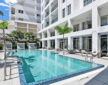 155 E Boca Raton Road - Photo Thumbnail 4