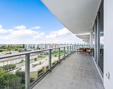 220 Lake Shore Drive - Photo Thumbnail 15