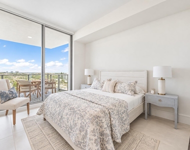220 Lake Shore Drive - Photo Thumbnail 9