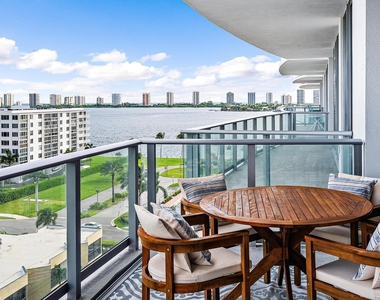 220 Lake Shore Drive - Photo Thumbnail 14