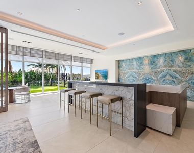 220 Lake Shore Drive - Photo Thumbnail 31