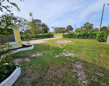 2040 Ne 174th Street - Photo Thumbnail 33