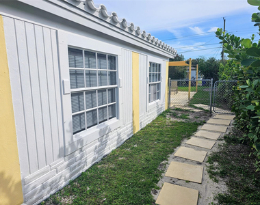 2040 Ne 174th Street - Photo Thumbnail 38