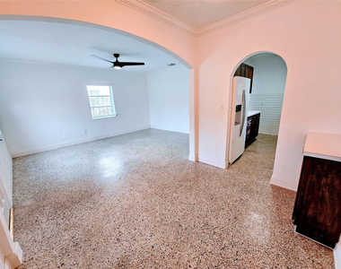 2040 Ne 174th Street - Photo Thumbnail 11