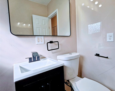 2040 Ne 174th Street - Photo Thumbnail 14