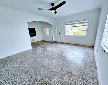2040 Ne 174th Street - Photo Thumbnail 2