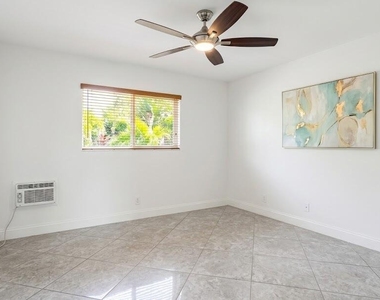 2713 Ne 33rd Avenue - Photo Thumbnail 8