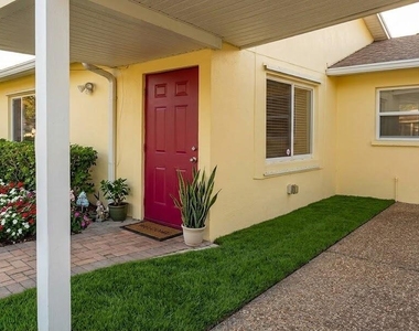 2713 Ne 33rd Avenue - Photo Thumbnail 11