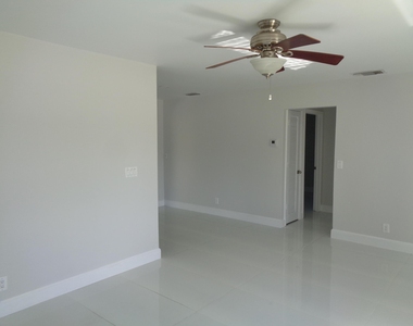 9907 Liberty Court - Photo Thumbnail 5