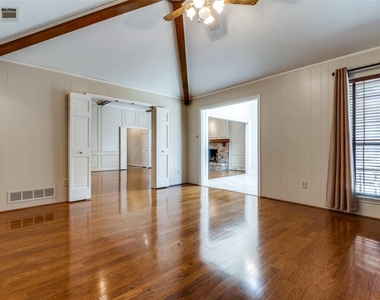 7010 Northwood Road - Photo Thumbnail 9