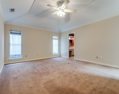 7010 Northwood Road - Photo Thumbnail 18