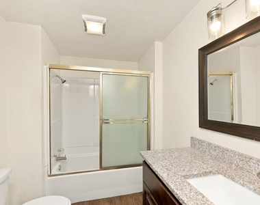7709 Texridge Drive - Photo Thumbnail 13