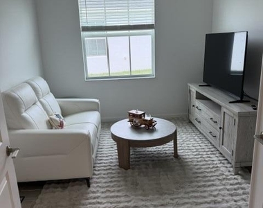 3760 Spanish Cedar Place - Photo Thumbnail 4