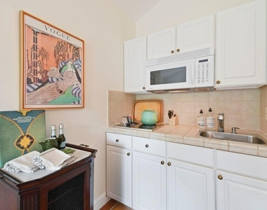 11863 Wimbledon Circle - Photo Thumbnail 7