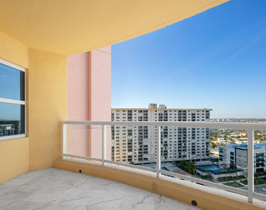 2110 N Ocean Boulevard - Photo Thumbnail 7