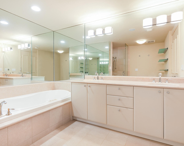 2110 N Ocean Boulevard - Photo Thumbnail 15