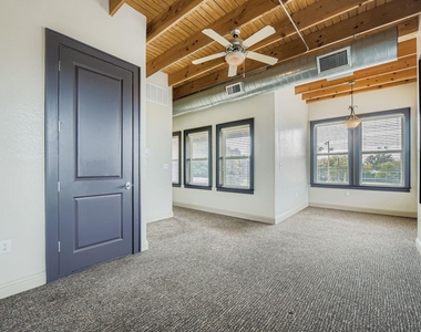 928 Lipscomb Street - Photo Thumbnail 2