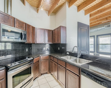 928 Lipscomb Street - Photo Thumbnail 3