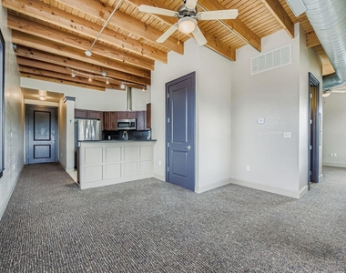 928 Lipscomb Street - Photo Thumbnail 1