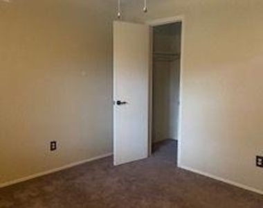115 Shepherds Cove - Photo Thumbnail 11