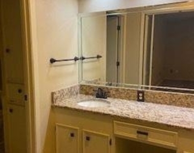 115 Shepherds Cove - Photo Thumbnail 17