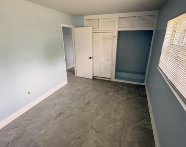928 Fra-mar Place - Photo Thumbnail 3