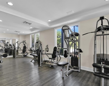 533 Ne 3rd Avenue - Photo Thumbnail 11